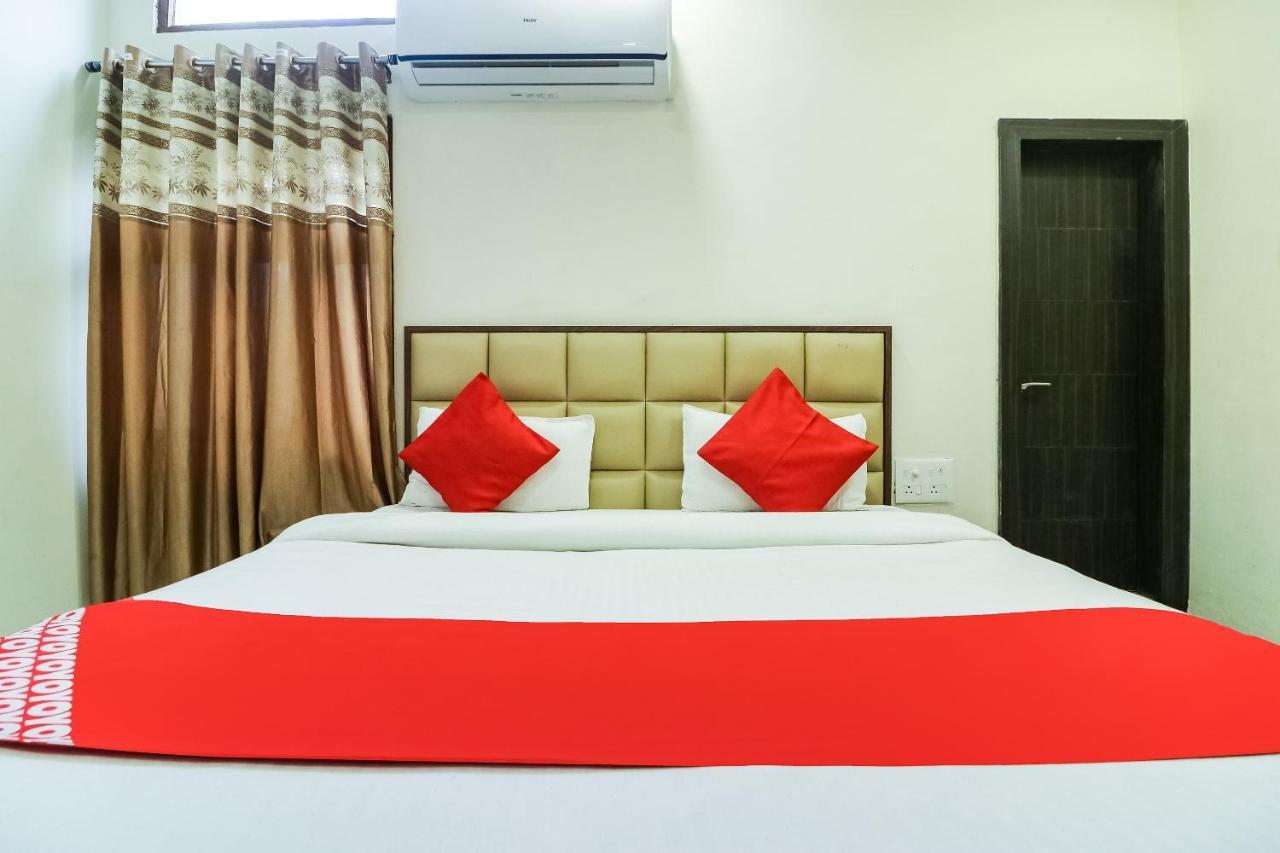 Oyo 28789 Hotel Adarsh Bilāspur Extérieur photo